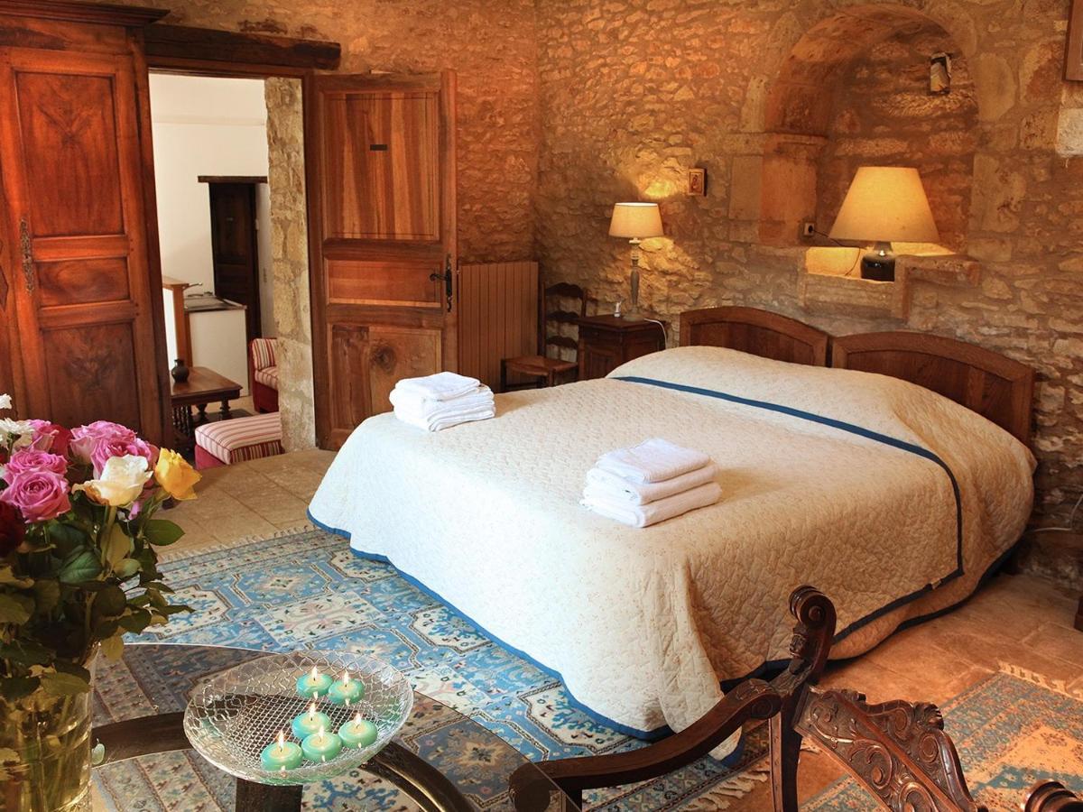 بيناك إي كازوناك Chambres D'Hotes Avec Piscine La Rossillonie الغرفة الصورة