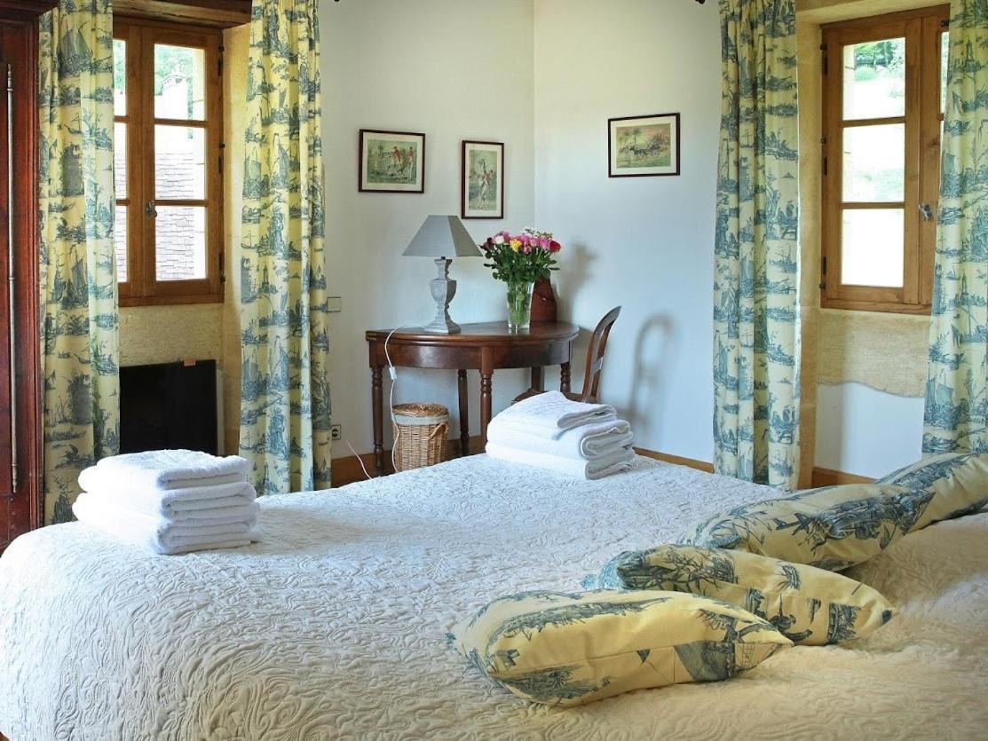بيناك إي كازوناك Chambres D'Hotes Avec Piscine La Rossillonie الغرفة الصورة