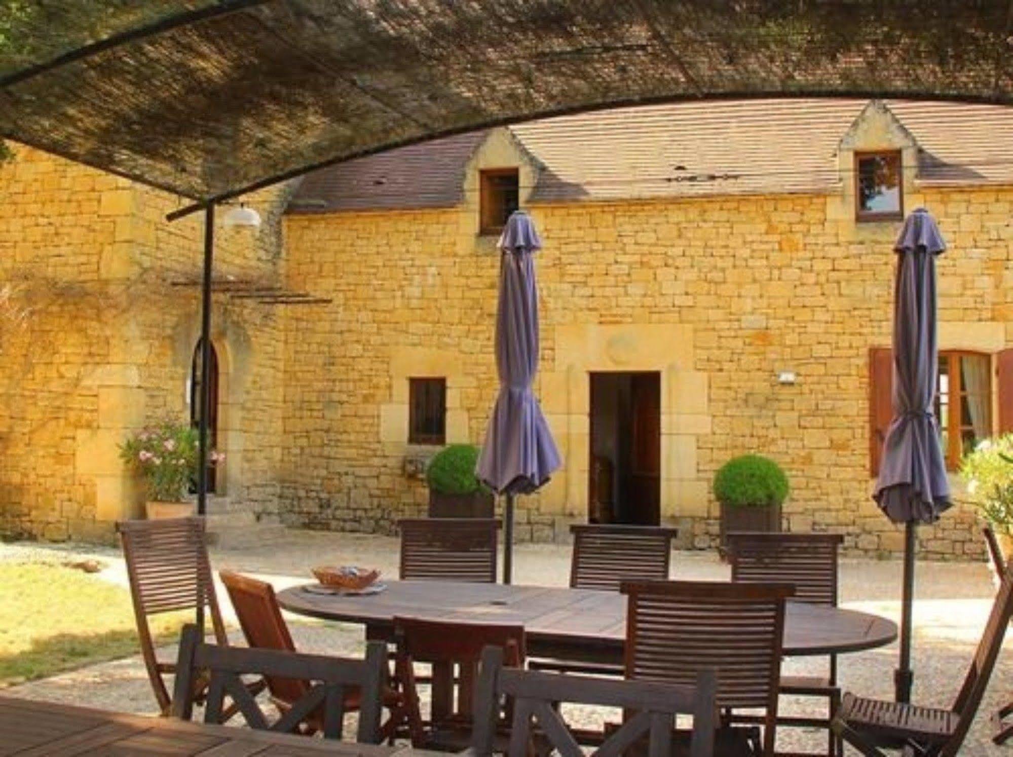 بيناك إي كازوناك Chambres D'Hotes Avec Piscine La Rossillonie المظهر الخارجي الصورة